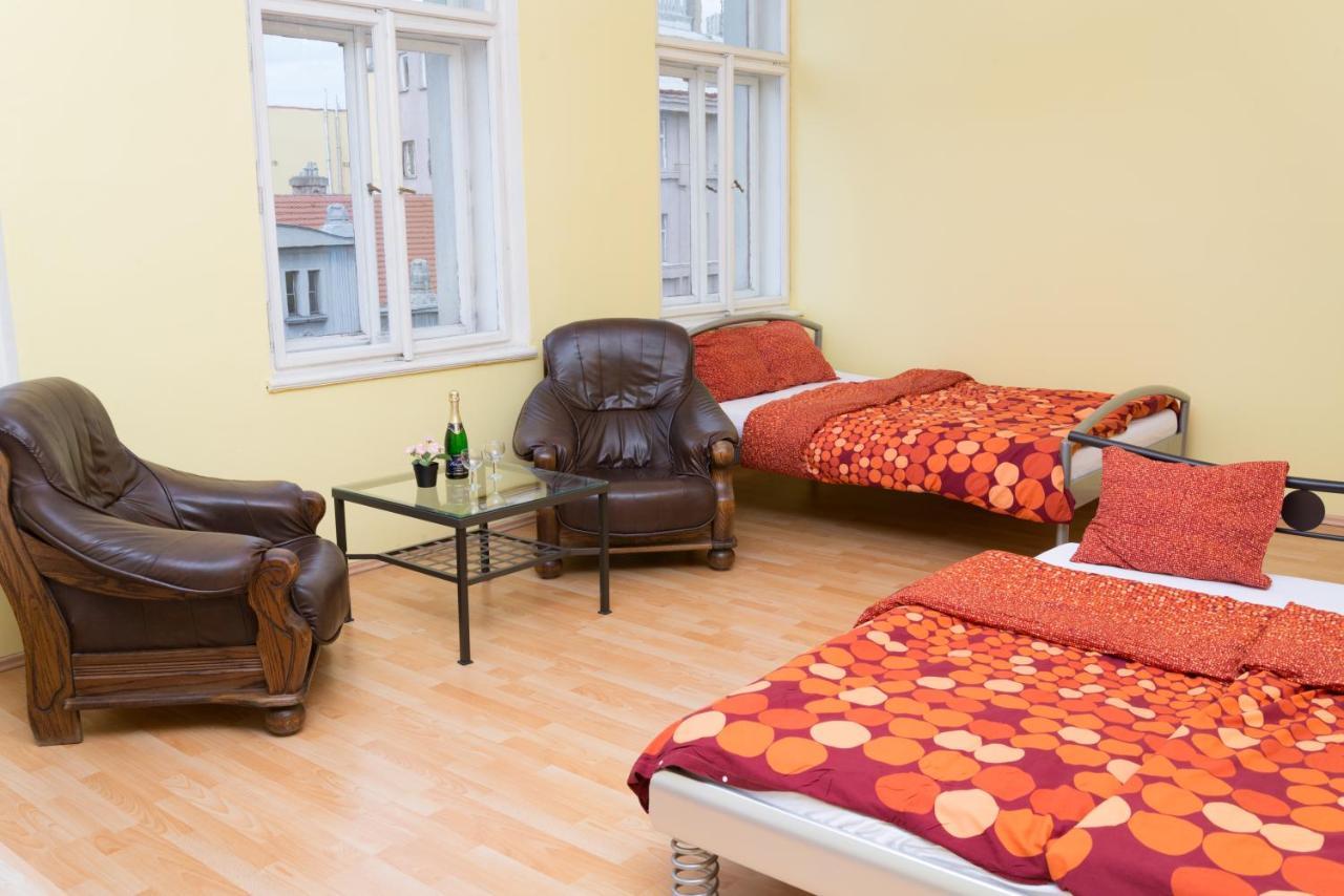 Hotel Praha Club Bed & Breakfast Exterior foto